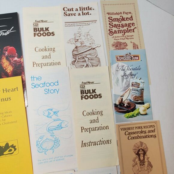 Vintage 17 Recipe Pamphlet Lot Veal Fred Meyer Pepperidge Ephemera - Picture 4 of 5